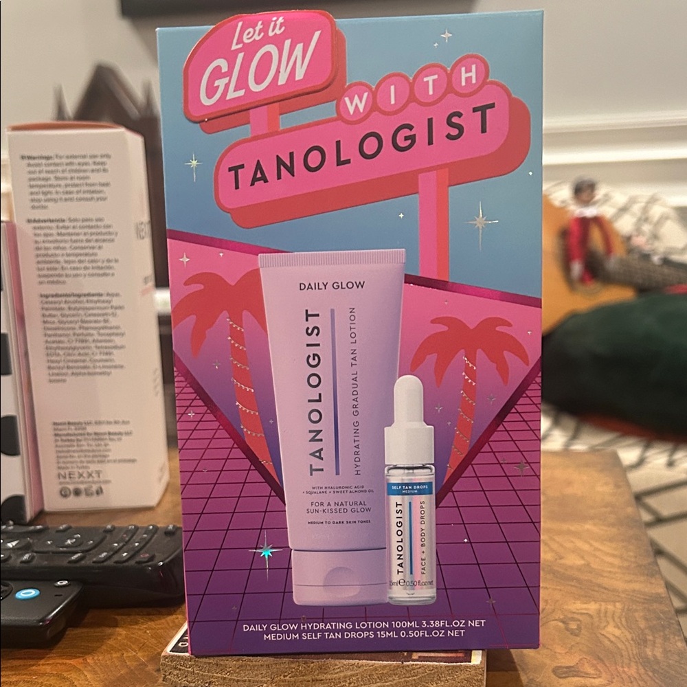 Tanologist Daily Glow Hydrating Lotion and Tan Drops Set - Pink and Blue